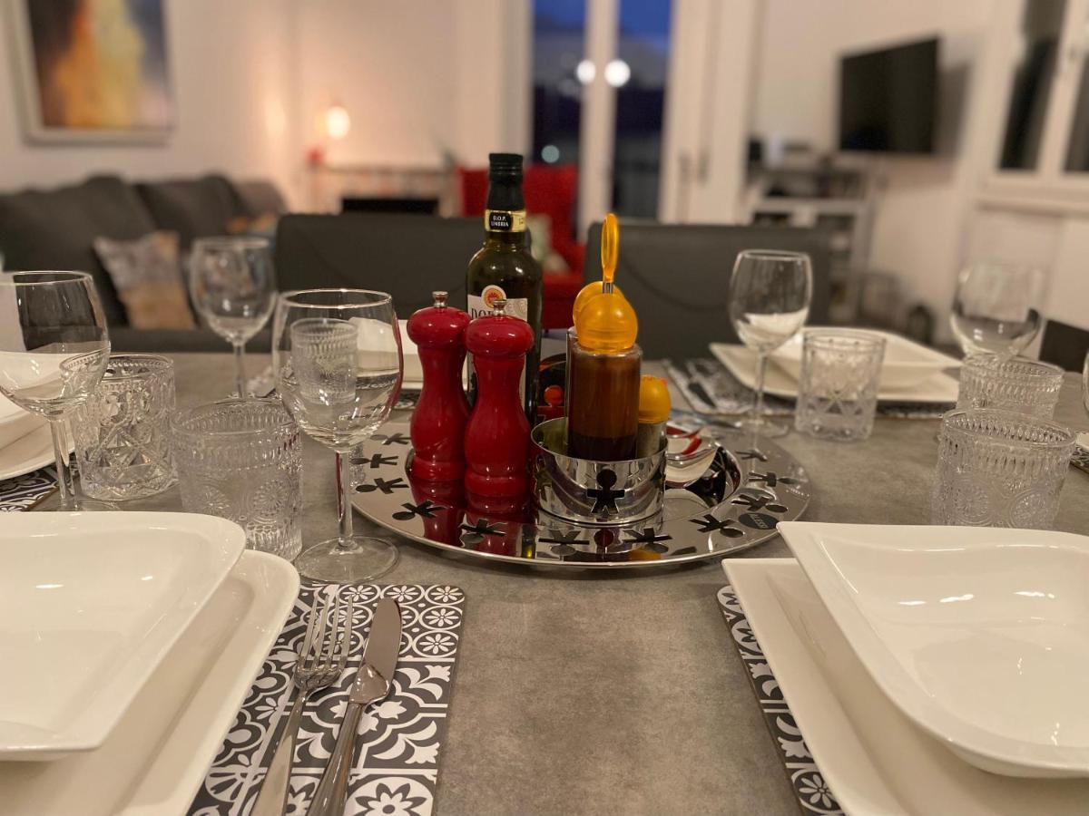 코모 Cozy Modern Apt W Free Parking Bbq & Fully Equipped 빌라 외부 사진